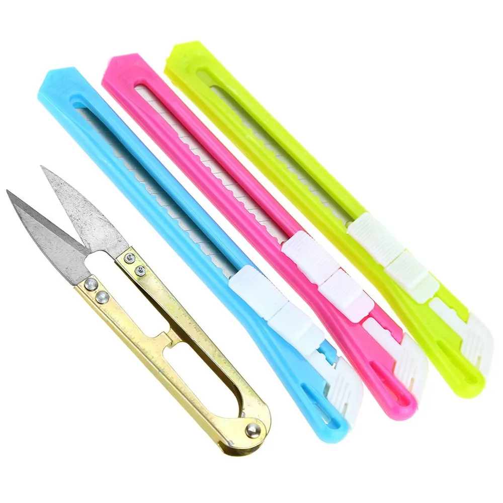 Нож строительный 9мм+ поролка (набор 3шт\уп) (ДМ) 29547