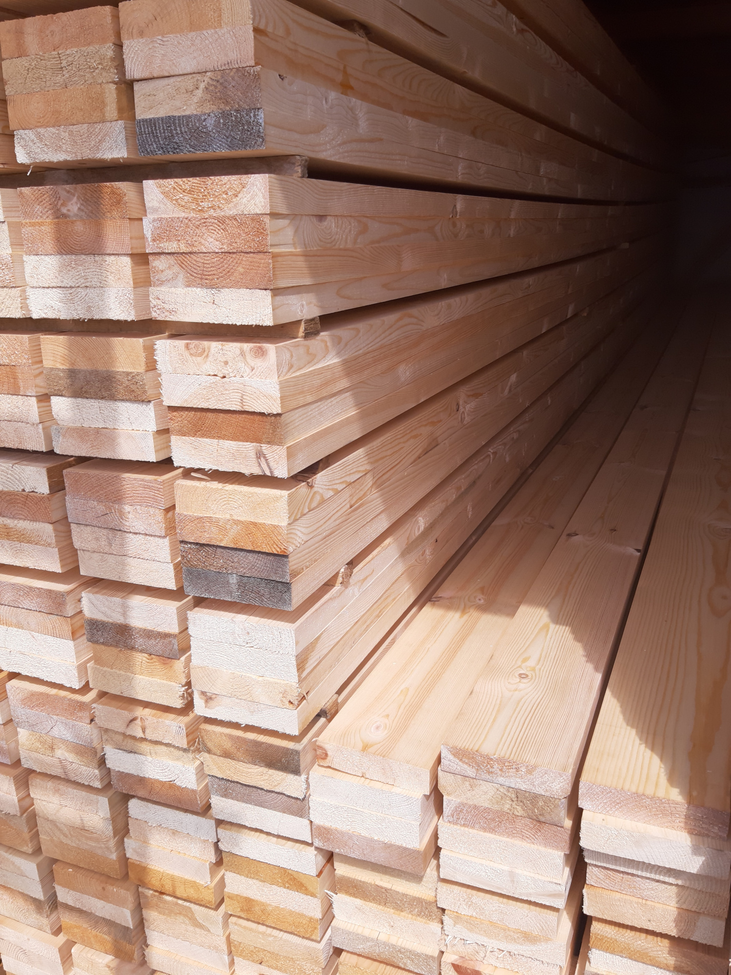 Доска сухая строганая 40*150*6000 сорт С 